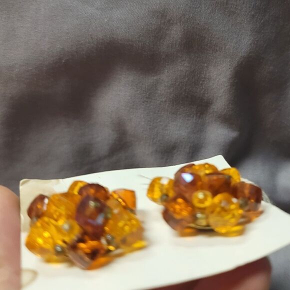 Vintage 1950's Amber beaded clip-on earrings from West Germany - Picture 4 of 11